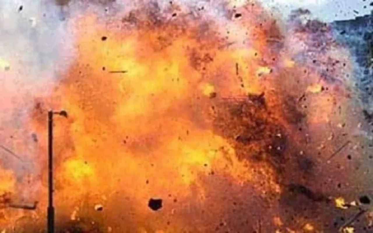 Three killed in firecracker explosion in Bengal
