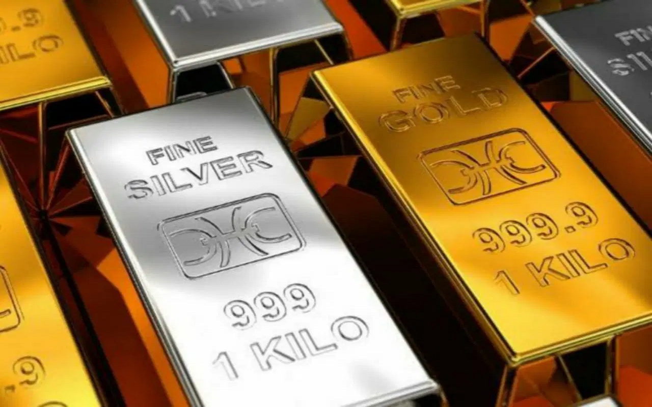 Gold Silver Price: Gold fell by Rs 120, silver fell by Rs 500