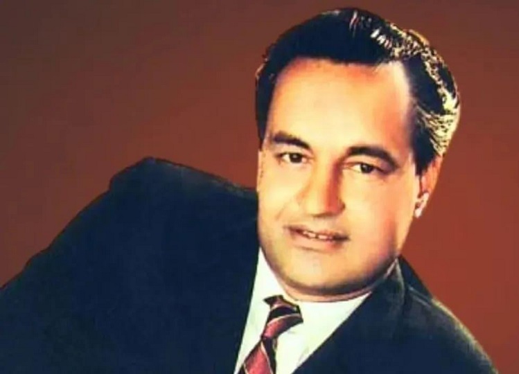 Birth Anniversary: ​​Mukesh worked in the Public Works Department, thus proving his supremacy in Bollywood with his melodious voice