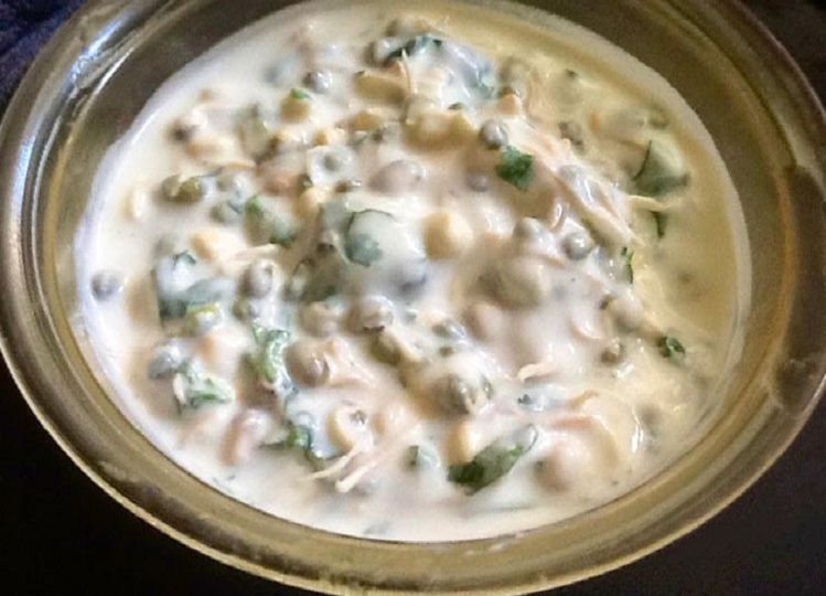 Recipe Tips: You can also make Sprouted Moong Raita, the taste of the food will increase