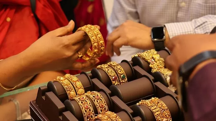 Gold storage limit: Women can keep only this much gold at home, know the government order otherwise…