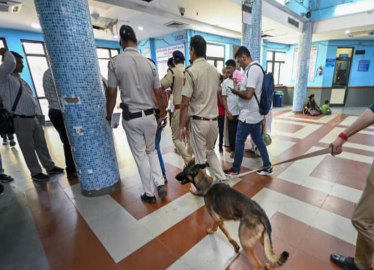 After the planes, CRPF schools received bomb threats