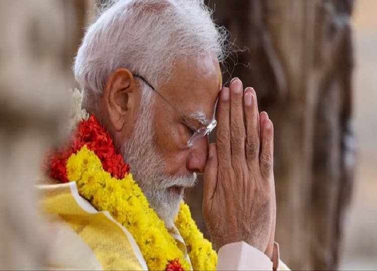 PM Modi: After 11 days of rigorous penance and visiting these temples, Modi finally attended Ramlala Pran Pratishtha.