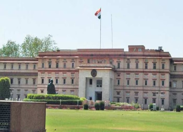 Rajasthan: Government made major changes in bureaucracy, replaced 24 IPS officers with 396 RAS.