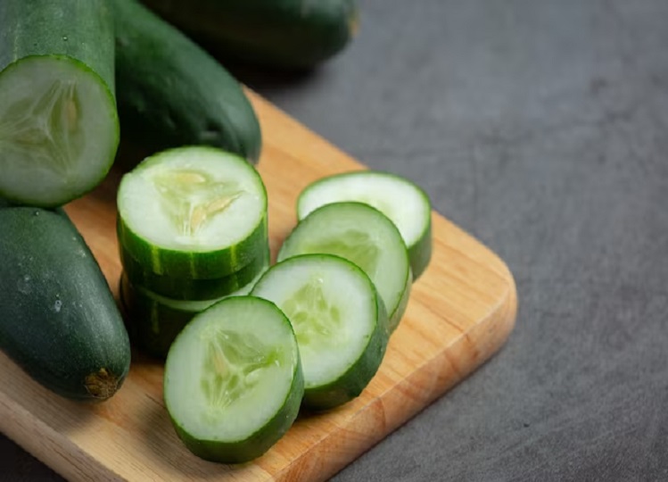 Health Tips: Cucumber can also spoil your health, do not consume too much