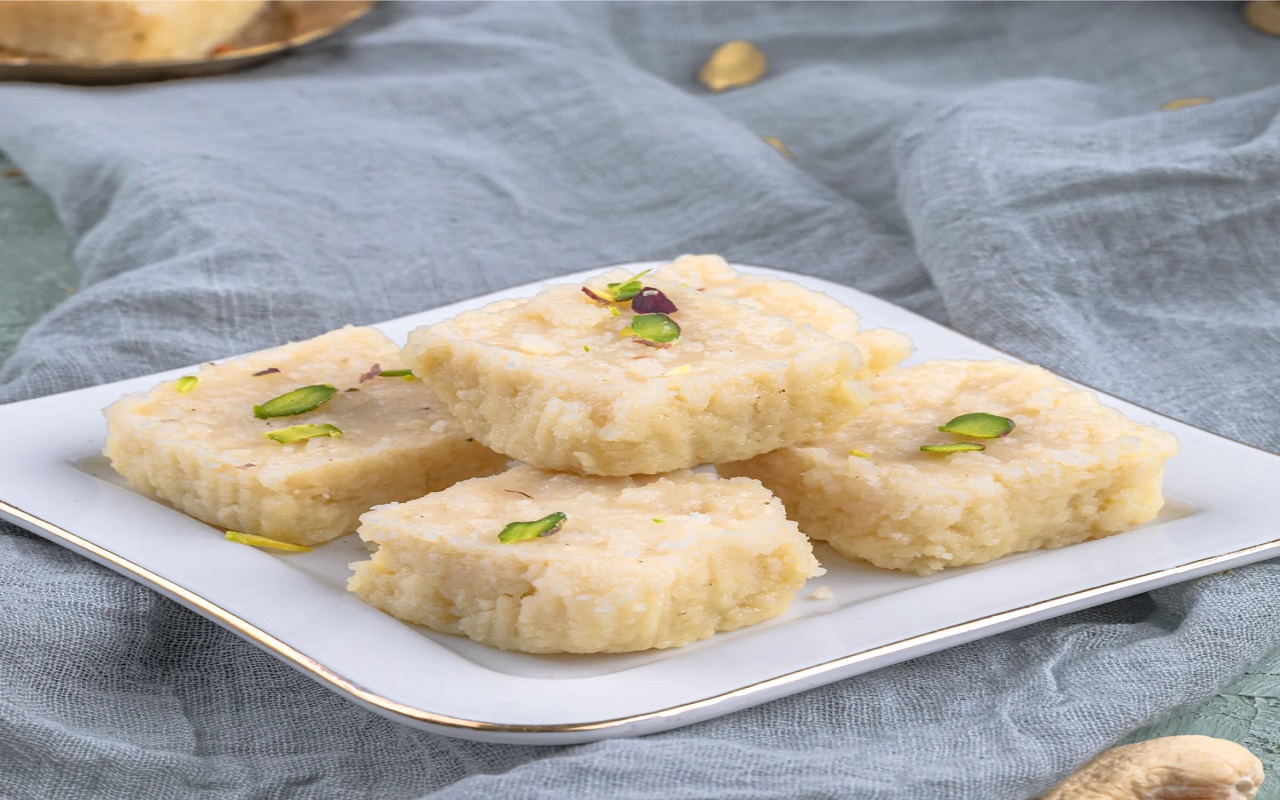 Recipe Tips: In the month of Sawan, make khoya barfi and offer it to God