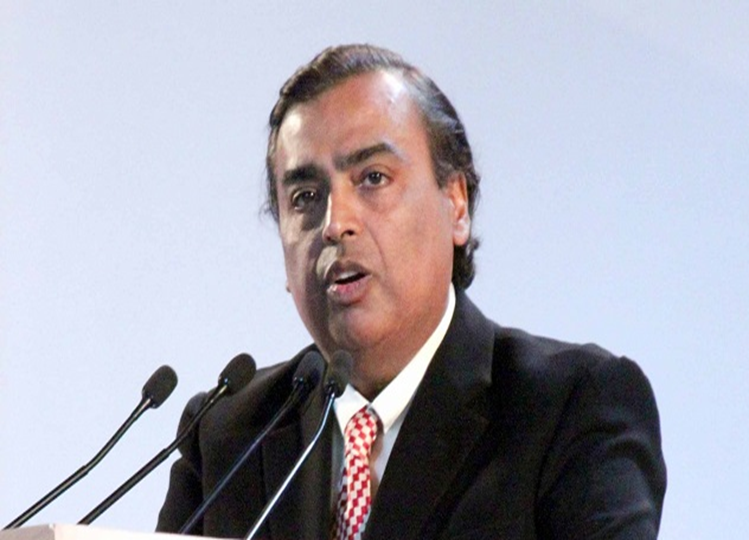 Reliance Industries Chairman Mukesh Ambani to enter insurance market, in talks with Allianz!