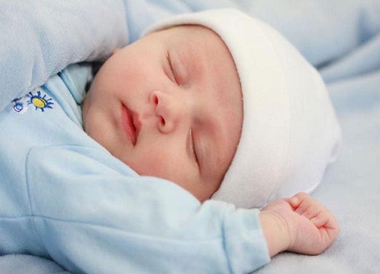 Health Tips: If you have a newborn baby at home, take care of him in winters like this, otherwise he will...