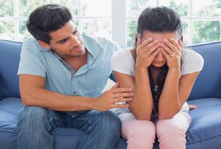 Relationship Tips: Due to these habits of husband, quarrels increase in the house, improve these habits