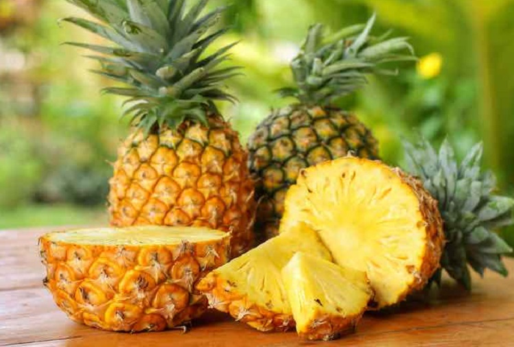 Health Tips : Apart from health, pineapple is also beneficial for hair and skin.