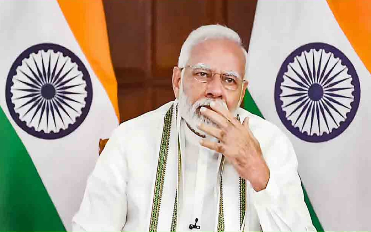 Congress workers detained ahead of PM Modi's visit to Kochi.