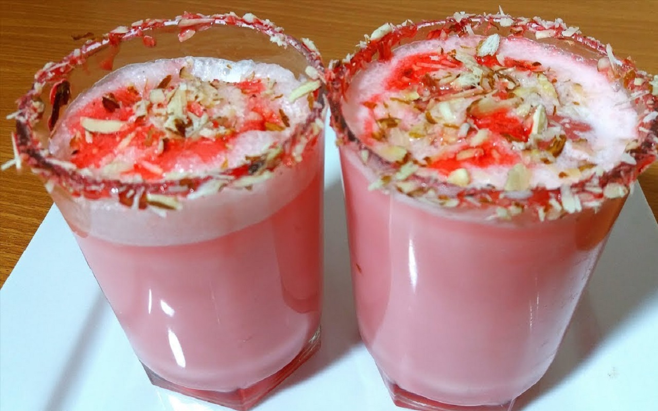 Recipe of the Day: Enjoy the taste of Rooh Afza Lassi in summer, this is the recipe
