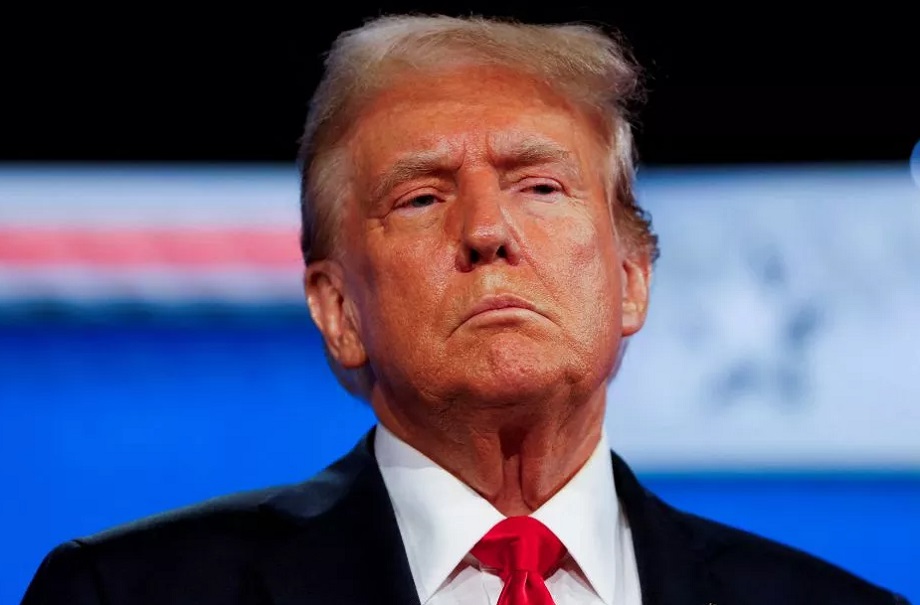 Donald Trump has now warned this big company, saying- this is not limited to Apple only...