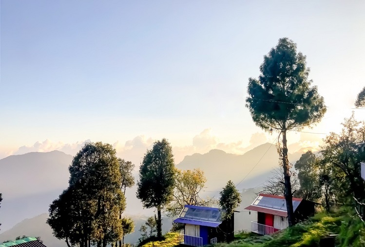 Travel Tips: Must see the beauty of Uttarakhand's tourist destination Kanatal on the occasion of Republic Day