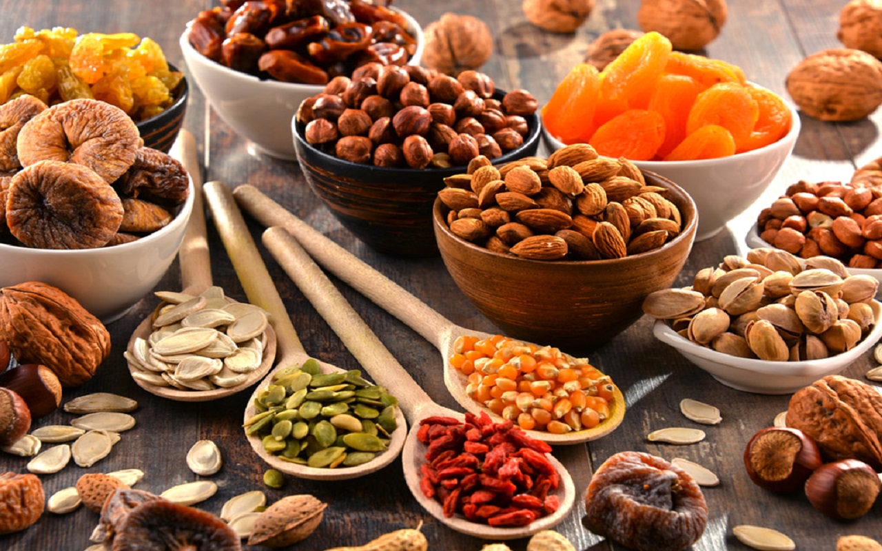 Health Tips: If you also consume these dry fruits in winter, you will also get amazing benefits.
