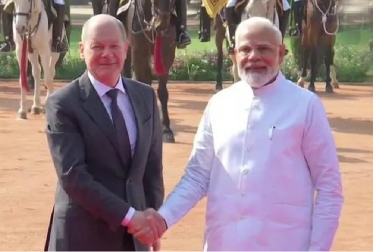 German-India : German Chancellor Sholj arrives at India on a two-day trip