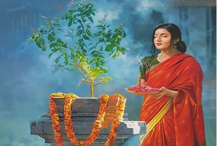  Vastu Tips : Offering water to Tulsa ji on this day cannot be avoided