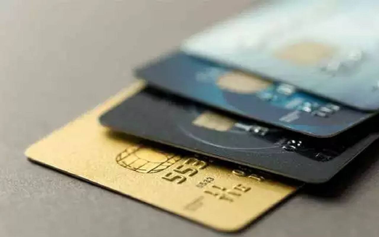 Credit Card-EMI : To avoid interest rates up to 36% on credit cards, now convert credit card dues into EMIs like this