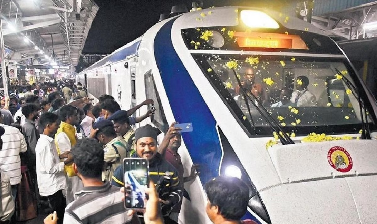 Vande Bharat Express: This state got the first Vande Bharat Express train, know fare, timing and other details
