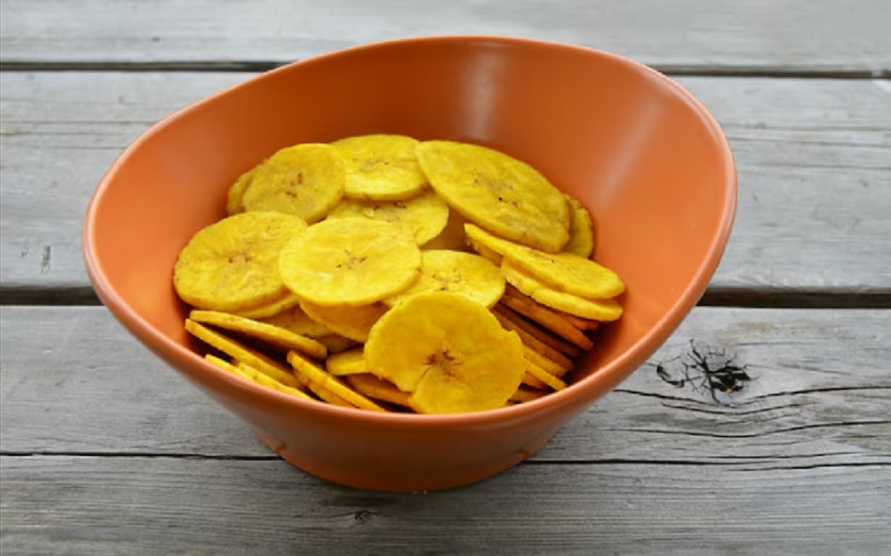 Recipe Tips: You can also make raw banana chips for snacks during fasting
