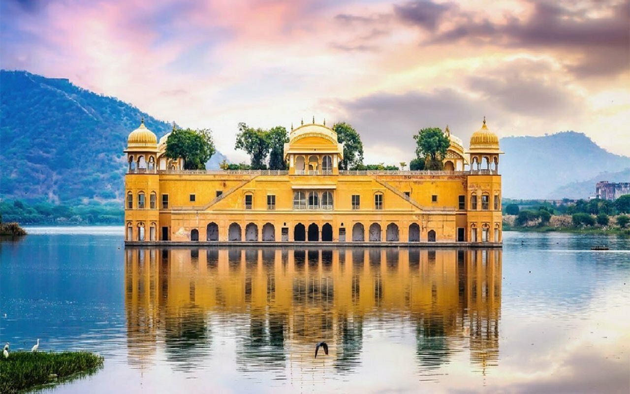 Travel Tips: Even after traveling abroad, you cannot live without visiting Jaipur, you will get to see a lot.