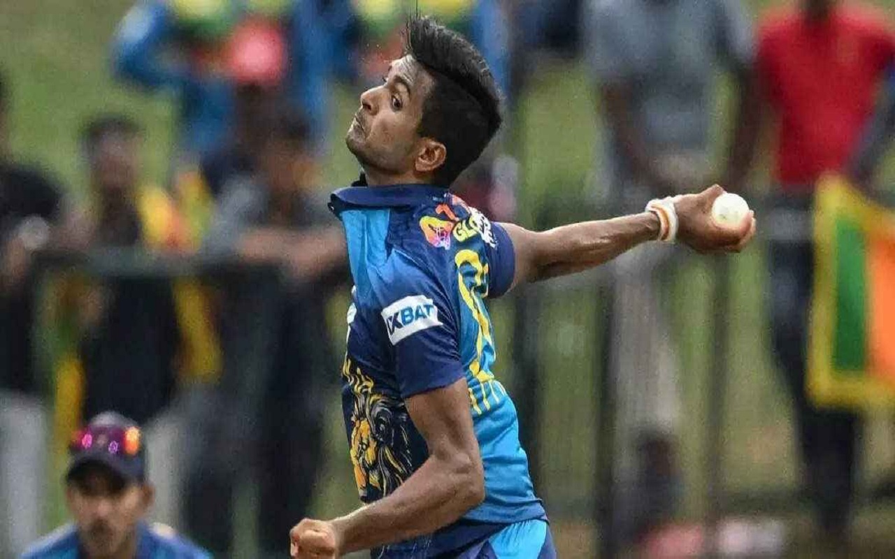 World Cup 2023: Sri Lankan team got a big shock in the middle of the World Cup, this star bowler was out of the tournament.