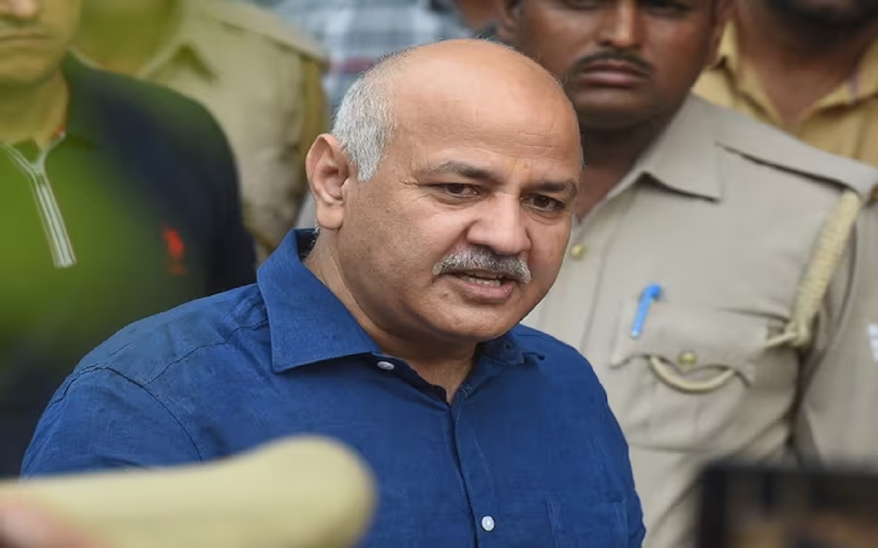 Manish Sisodia: Sisodia's problems increased in liquor scam, name appeared for the first time in CBI's charge sheet
