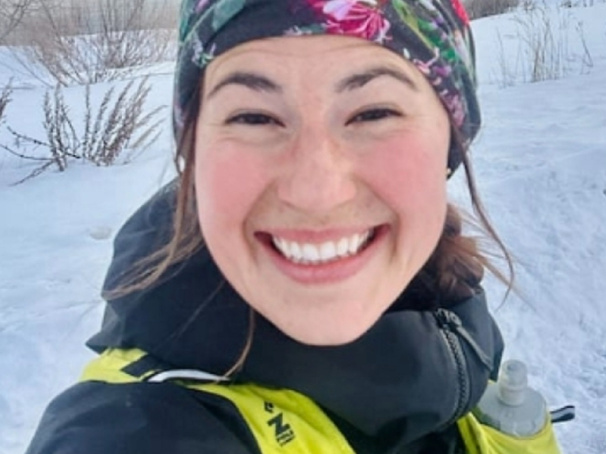 Embarked on a 1,500-kilometer walking journey in memory of mother