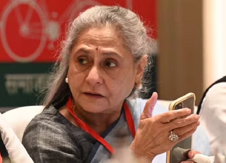 Jaya Bachchan: Jaya Bachchan got angry on paparazzi, everyone was stunned to see the anger