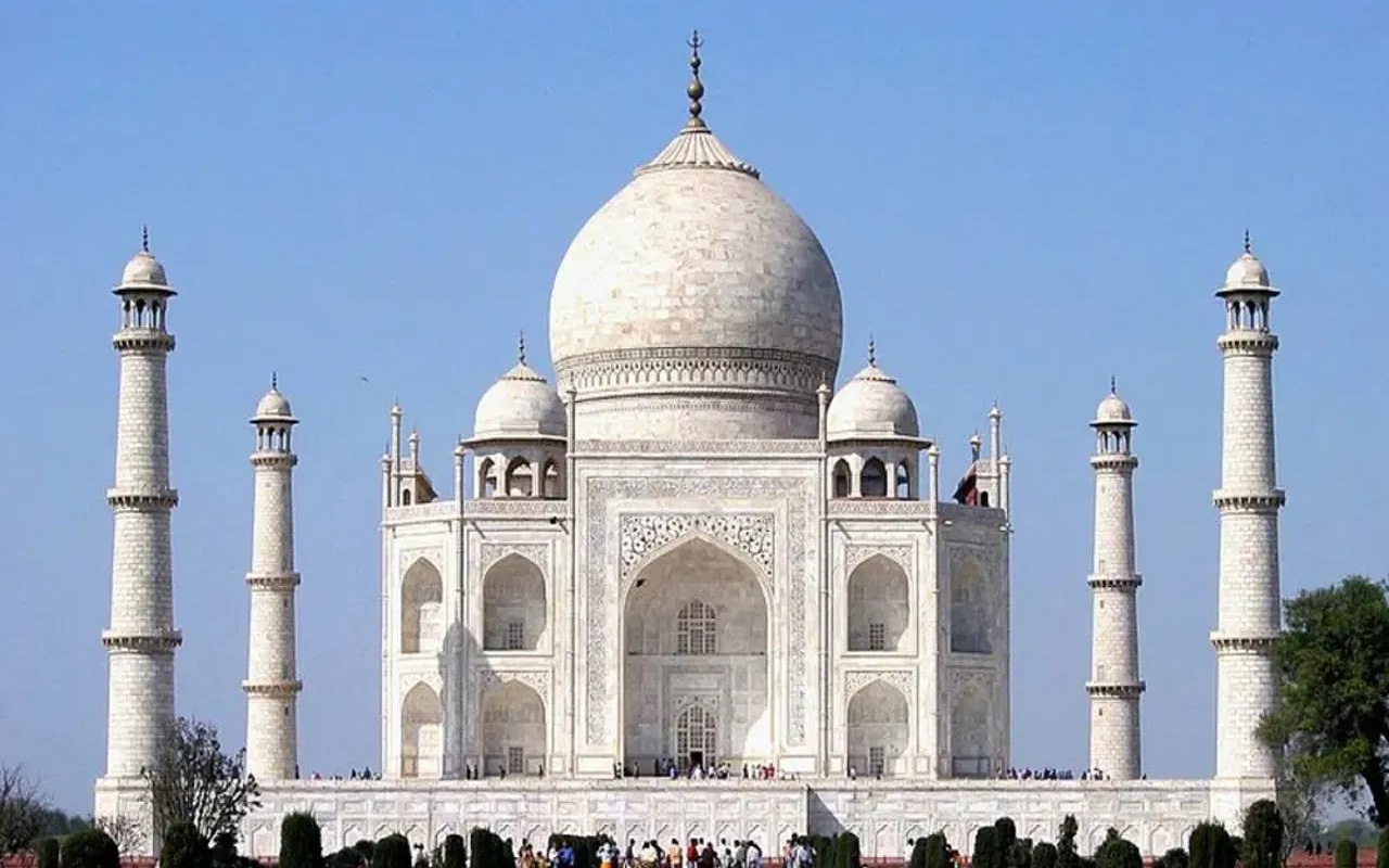 Travel Tips: Your mind will also be happy after seeing Taj Mahal, make a plan once