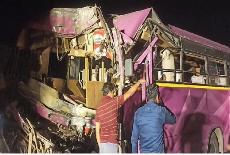 Bus overturns on Yamuna Expressway in Mathura, three dead and 17 injured