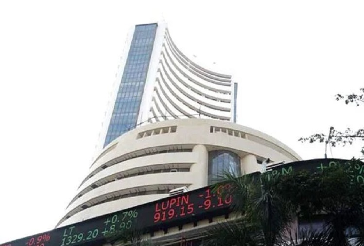 Share Market : Sensex lost 355 points in early trade