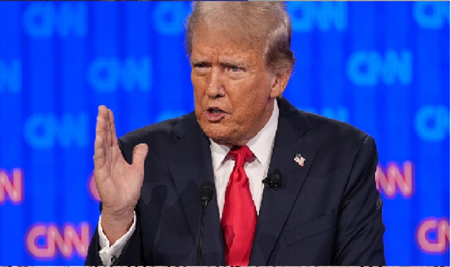 US President Donald Trump got angry with Putin, said- You are playing with fire and if I were there, I would have been there by now 