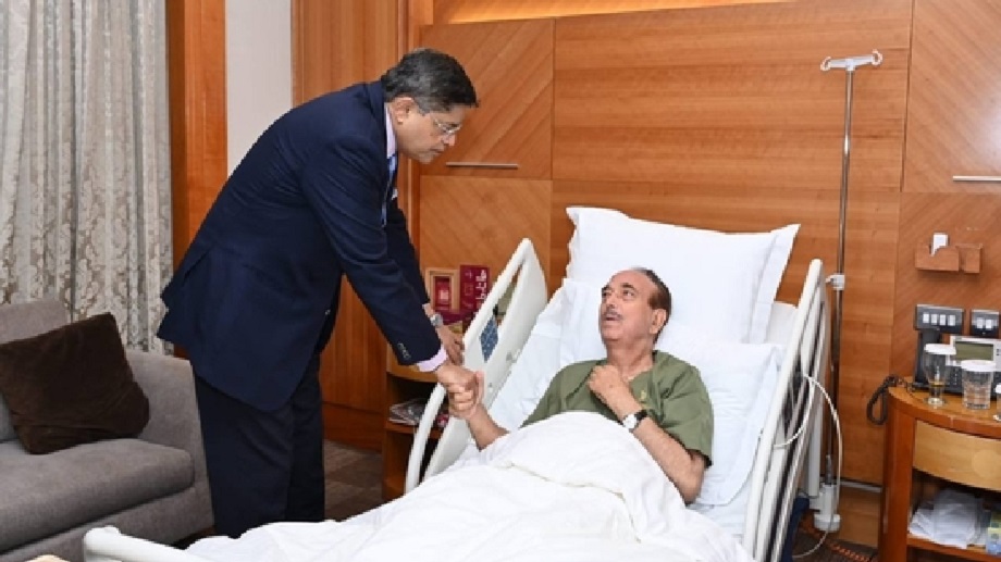 Former JandK CM Ghulam Nabi Azad hospitalised amid visit of all-party delegation