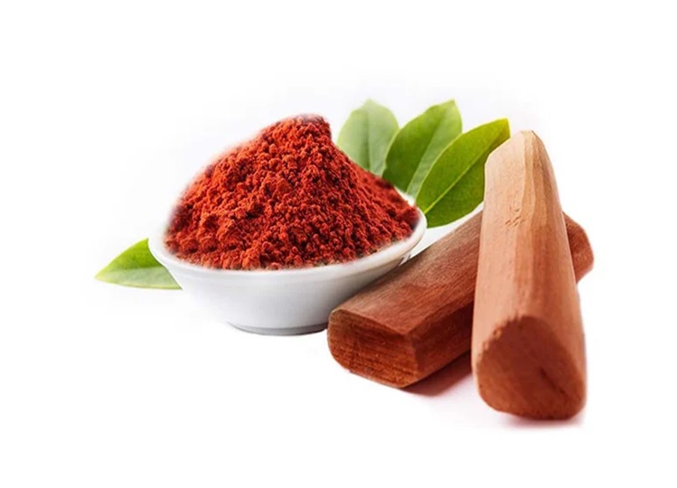 Red Sandalwood: With the help of red sandalwood, you can make your face beautiful, know the method