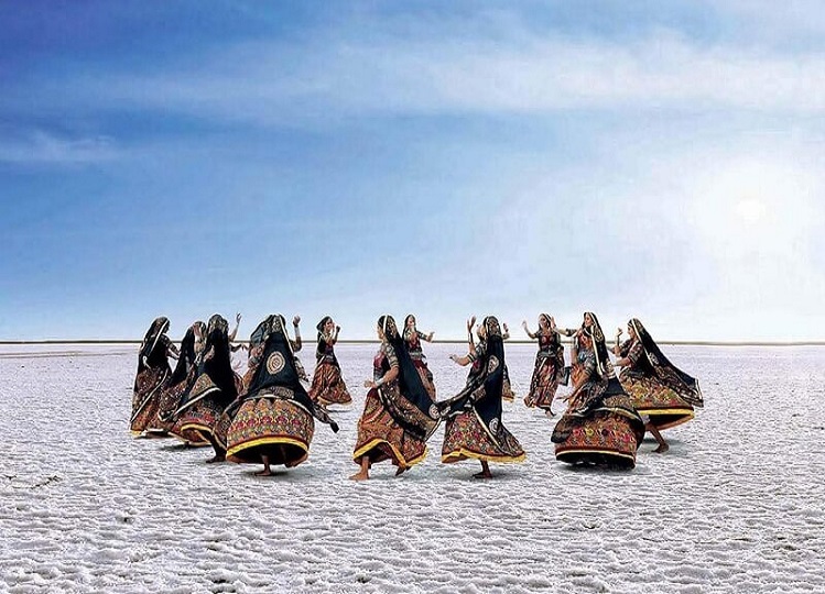 Travel Tips: You can also go to Kutch in November, this place is very beautiful.