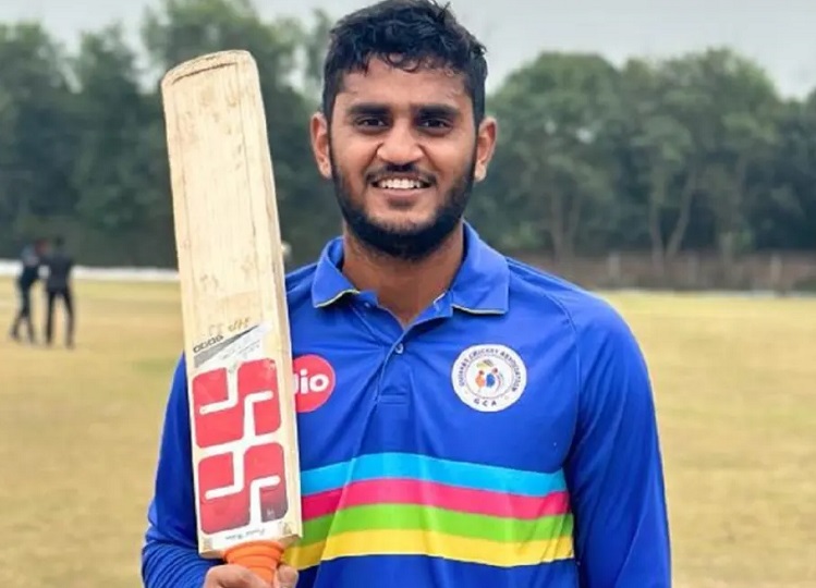 Urvil Patel remained unsold in the IPL auction, missed the world record, scored a century in just 28 balls, teams must be regretting not buying him