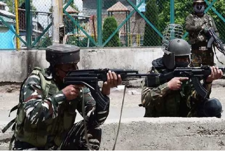 Jammu and Kashmir : Security forces gunned down a terrorist in Awantipora