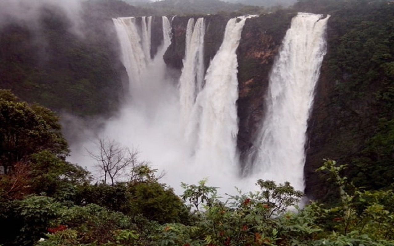 Travel Tips: Plan to visit Karnataka with family, definitely see the beautiful Jog Falls here