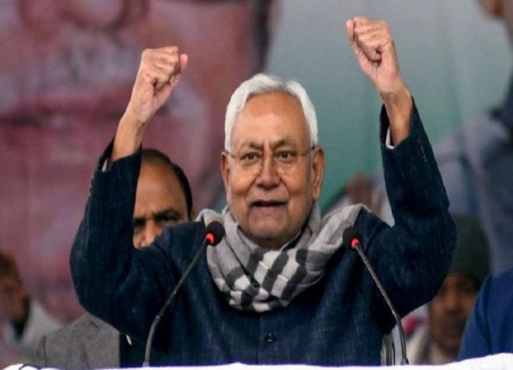Bihar: Nitish Kumar turned the tables again, joined NDA and became CM again.