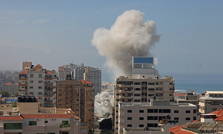 55 people killed, 17 missing in Israeli air strike, the building was built for Palestinians