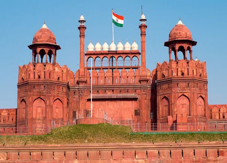 Travel Tips: If you are coming to Delhi then definitely visit this historical building.