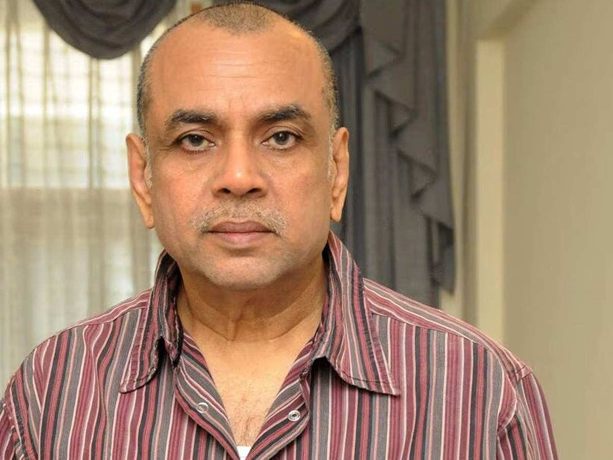 Birthday Special: Paresh Rawal Worked at a Bank,Later Made His Mark in Bollywood