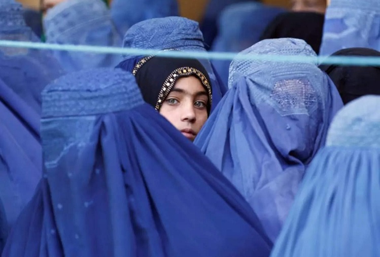 Taliban's ban on female aid workers 