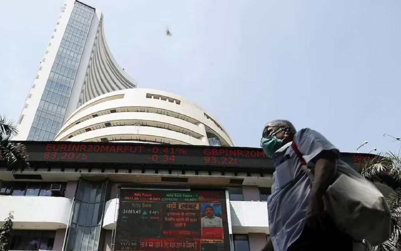 Stop on the rise in the stock market for four days, the Sensex fell by 347 points