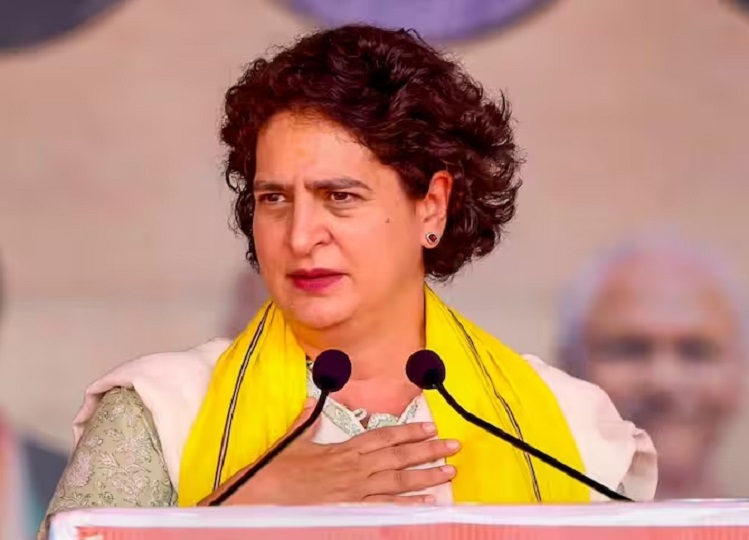 Chhattisgarh Elections 2023: Priyanka Gandhi made big election promises in Chhattisgarh, Rs 500 on gas cylinder. Promised to provide subsidy, 200 units of free electricity